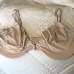 Victoria’s Secret 38DDD Unlined Nude Plunge Bra